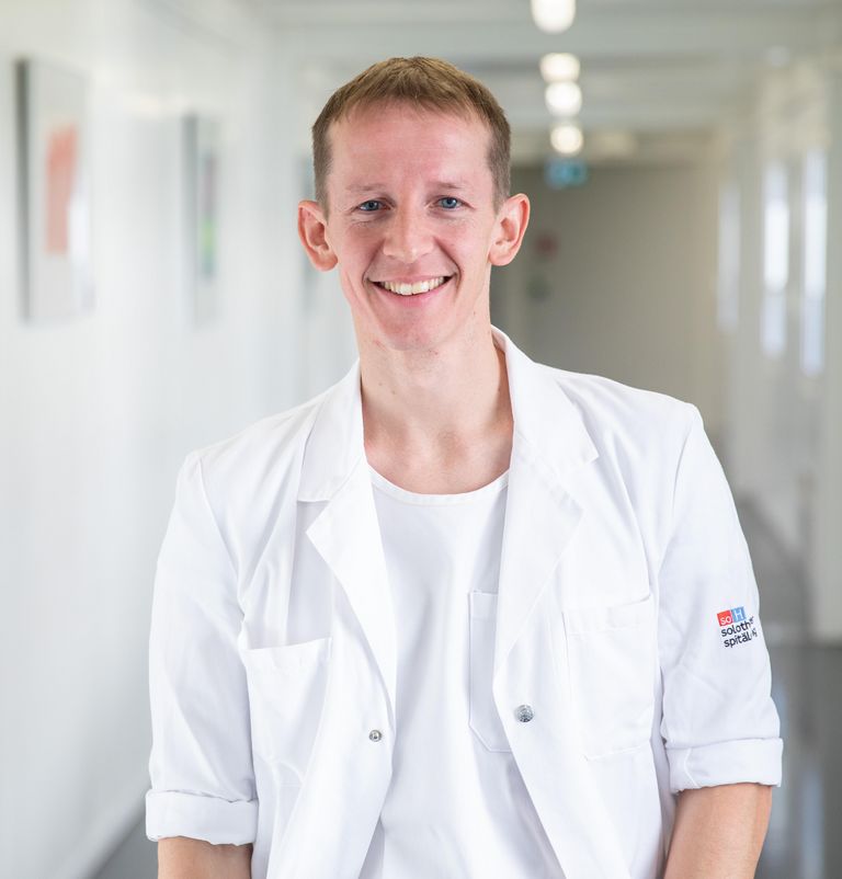 Pluess_Emanuel_p1_web@fotomtina Pluess_Emanuel_p1_web@fotomtina